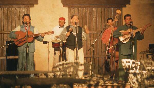 Musical performance at La Escalera, Trinidad